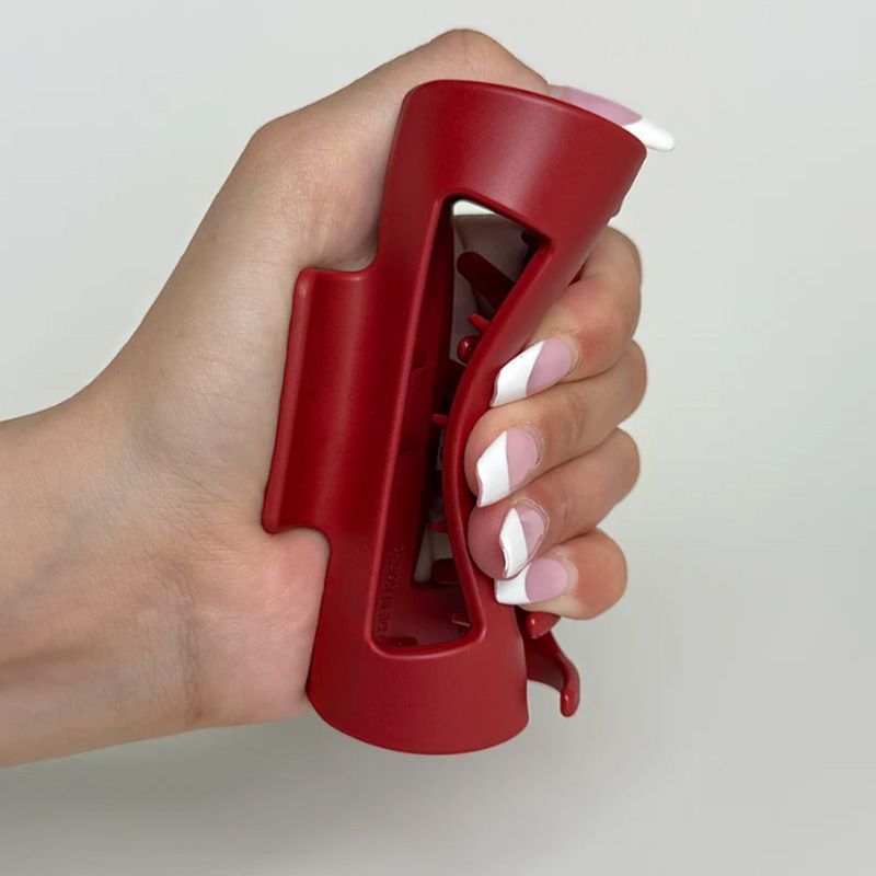 PlushClaw Comfort Grip Hair Clip