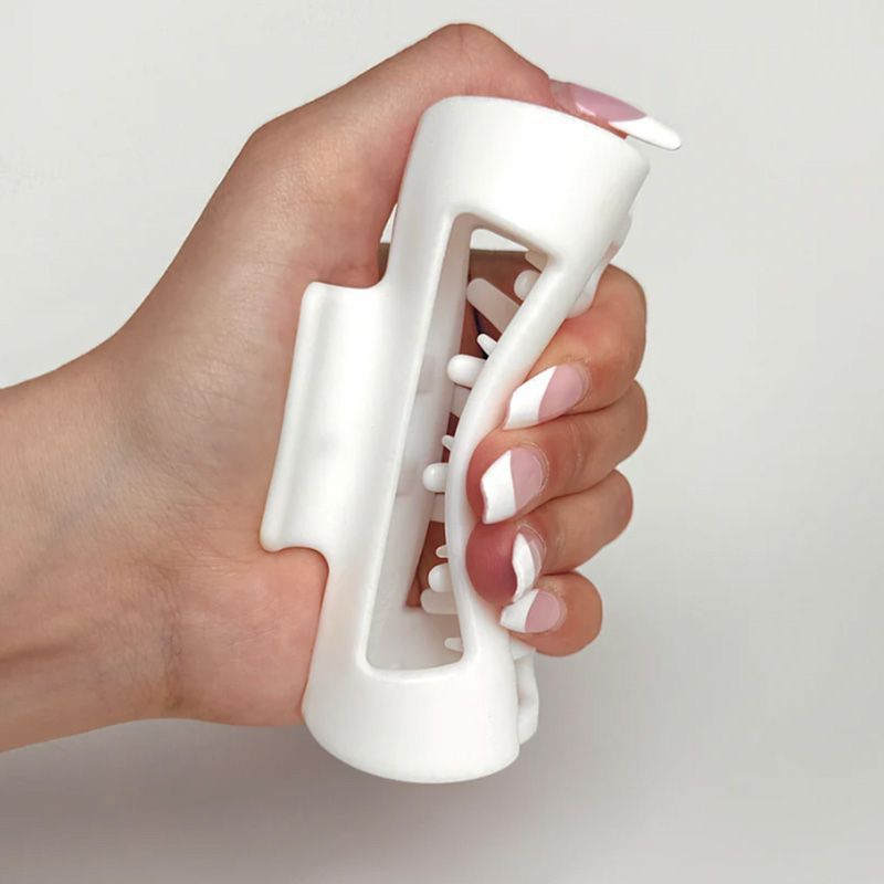 PlushClaw Comfort Grip Hair Clip